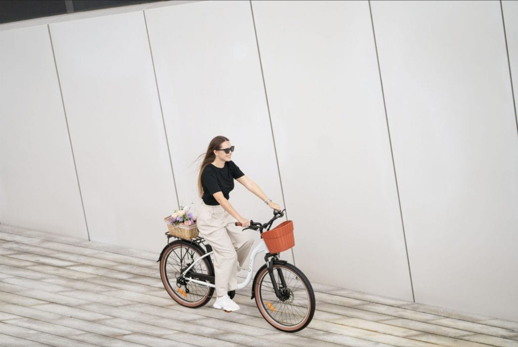 Hoe E-Bikes in 2025 de CO₂-voetafdruk van Londen Transformeren 29 Hoe E-Bikes in 2025 de CO₂-voetafdruk van Londen Transformeren 29