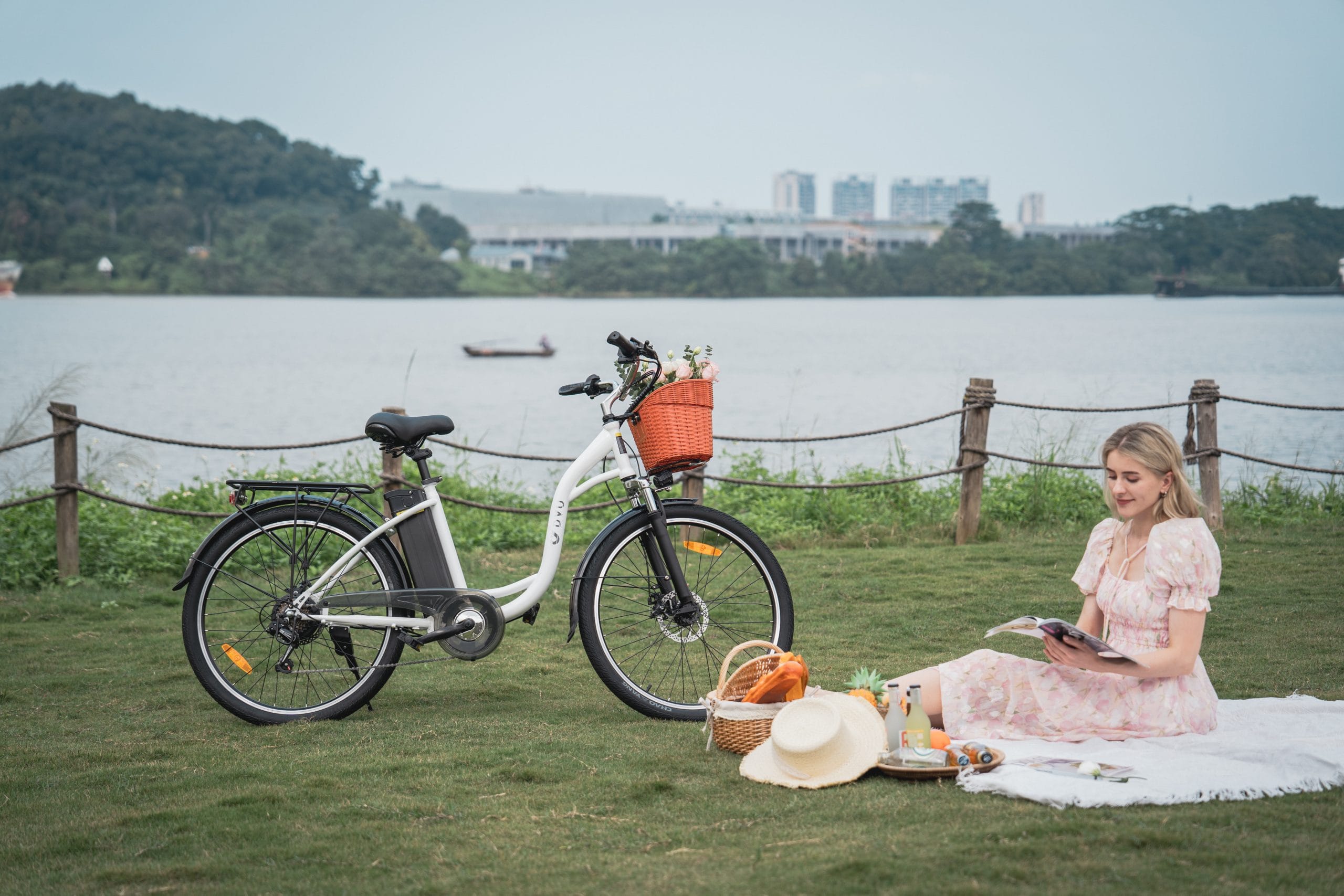Zeg Vaarwel Tegen Parkeerproblemen: Waarom Britse Fietsers Overschakelen Op Opvouwbare Elektrische Fietsen 2 Zeg Vaarwel Tegen Parkeerproblemen: Waarom Britse Fietsers Overschakelen Op Opvouwbare Elektrische Fietsen 2