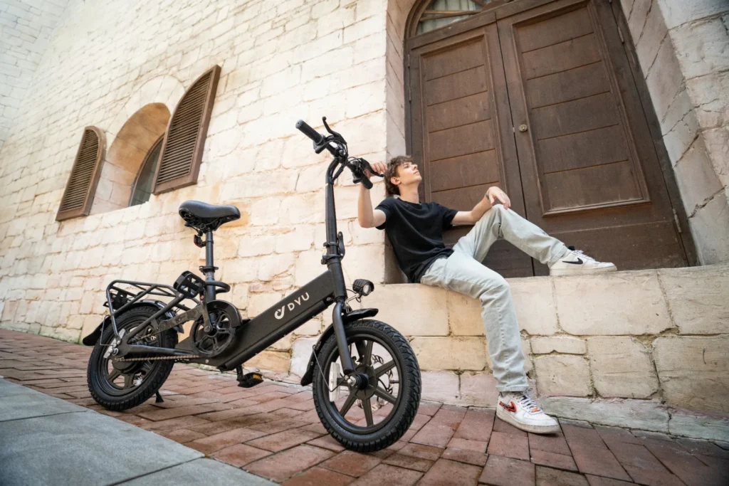 DYU C3 vs FIIDO D3 PRO: Welke opvouwbare e-bike is beter voor stadsforenzen? 44 DYU C3 vs FIIDO D3 PRO: Welke opvouwbare e-bike is beter voor stadsforenzen? 43